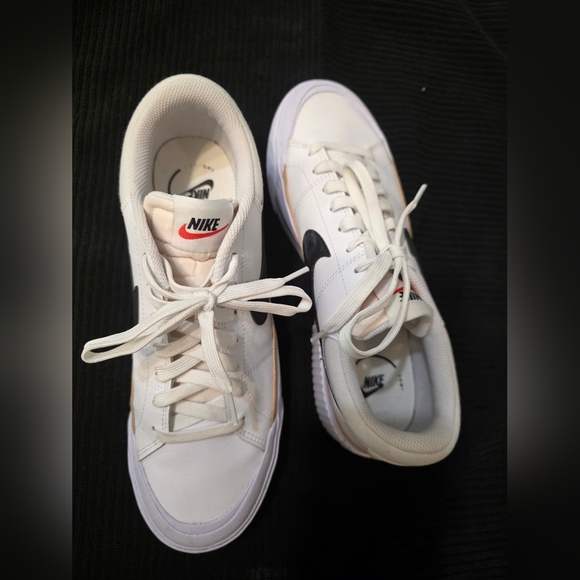 Nike Womens Court Legacy Lift Platform Shoe - Picture 3 of 8